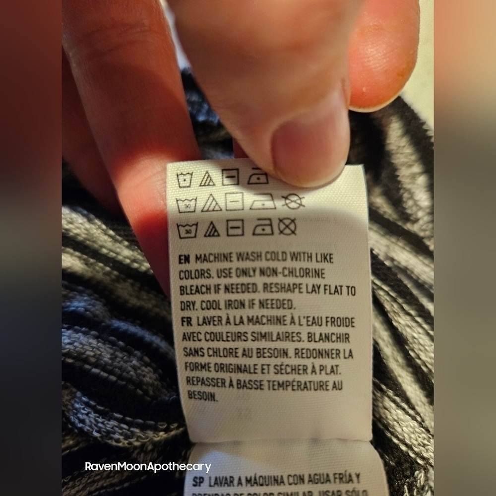 AEO Tank - Picture 5 of 11